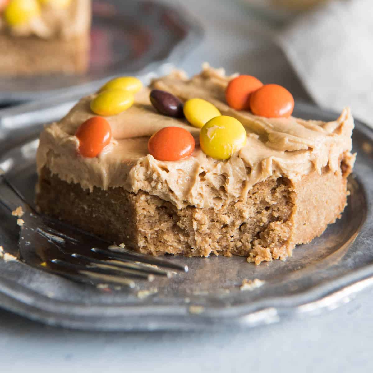 Peanut Butter M&M Blondies - Alida's Kitchen