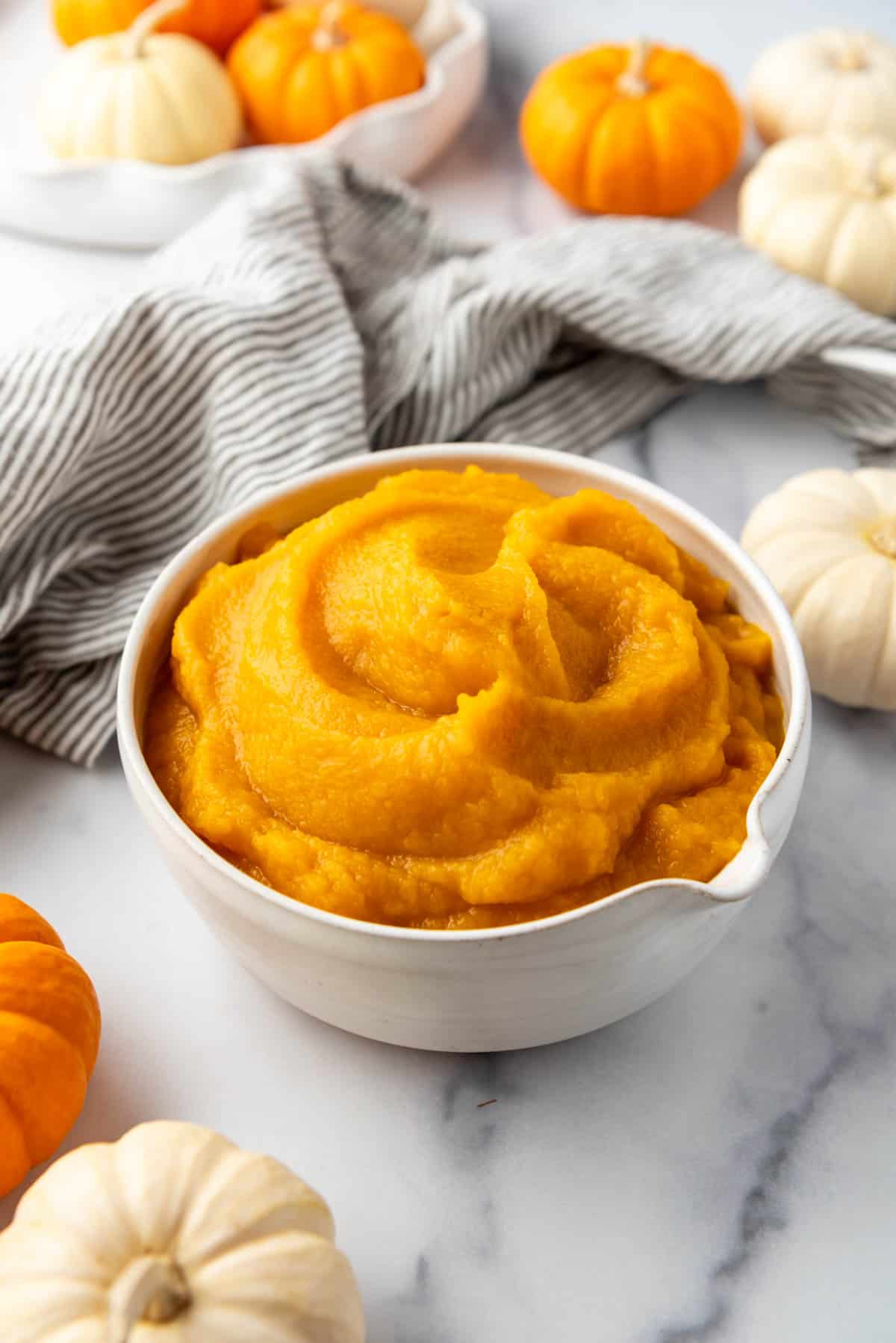An image of a bowl of homemade pumpkin puree.