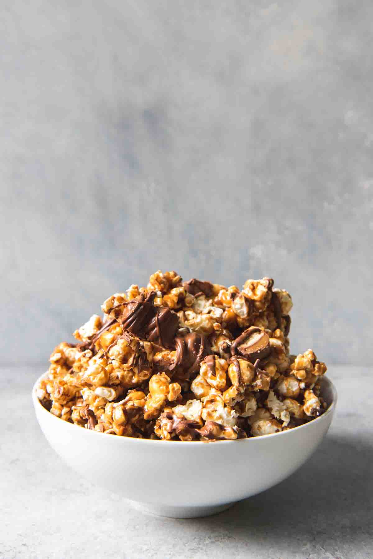 An image of a bowl of Twix caramel popcorn.