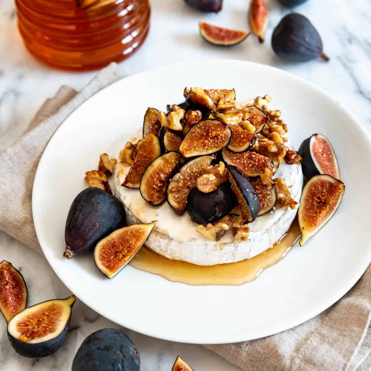 Baked Brie with Figs, Walnuts, and Honey