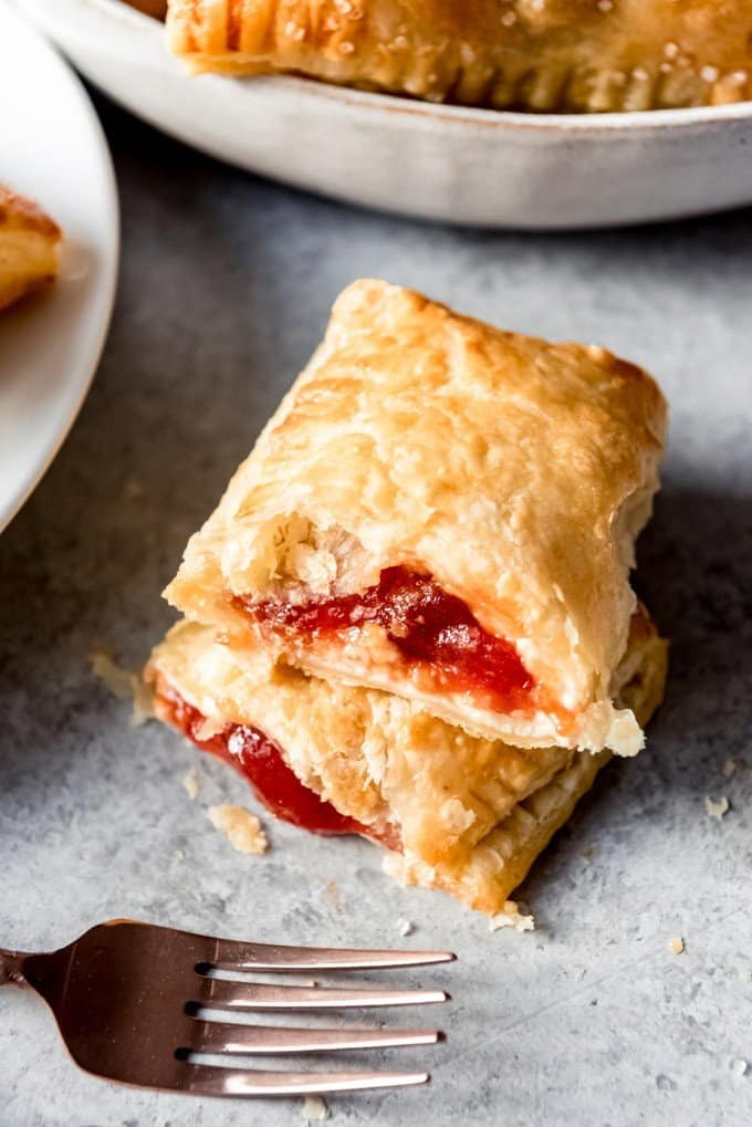 An image of a guava cream cheese Cuban pastry known as a pastelito de guayaba y queso.
