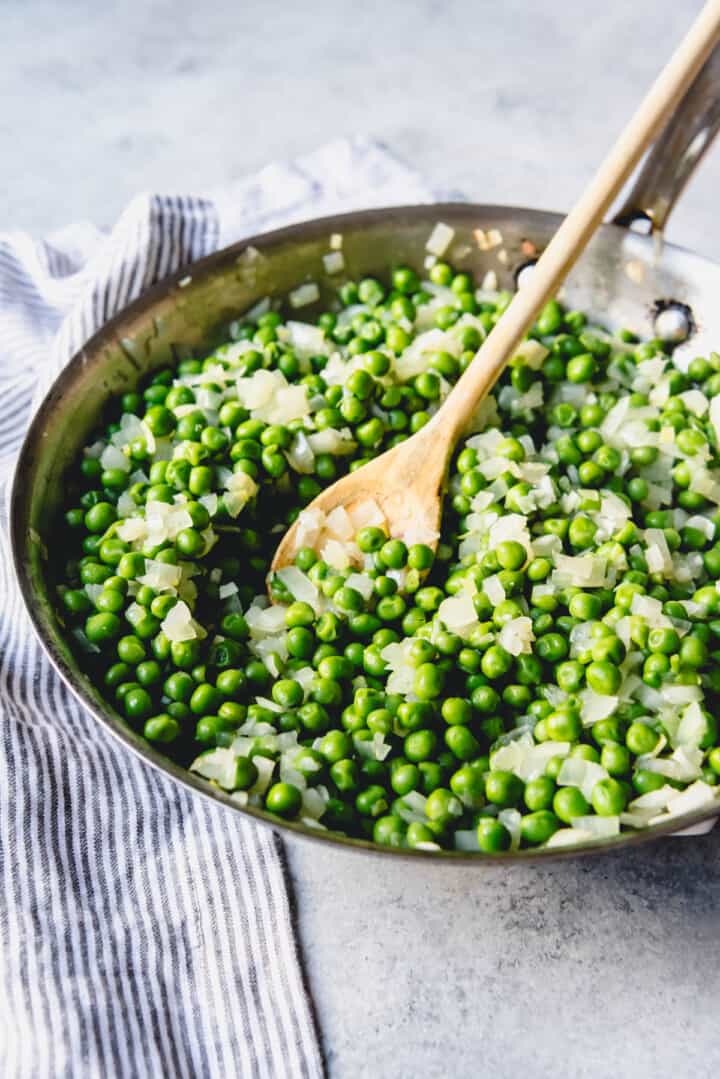 How to Cook Frozen Peas - House of Nash Eats