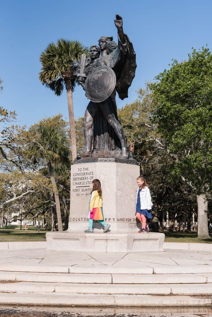 An image of a statue in a park in Charleston, South Carolina.