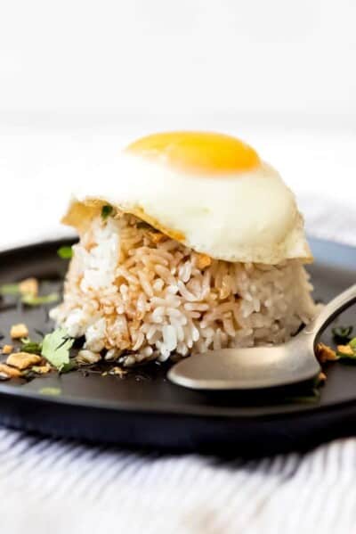 Crispy Garlic Sticky Rice With Fried Egg House Of Nash Eats