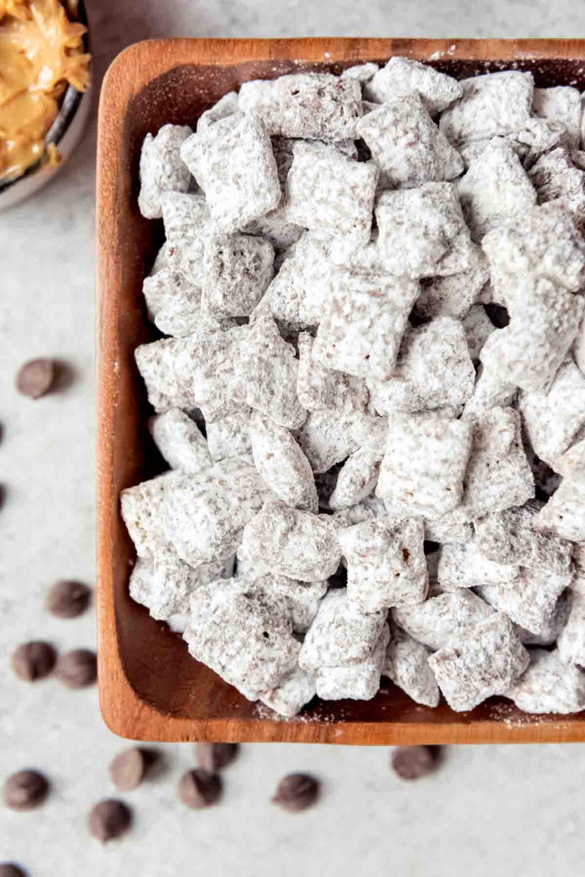 An image of a bowl of Chex Mix puppy chow.