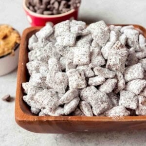 An image of Chex muddy buddies.