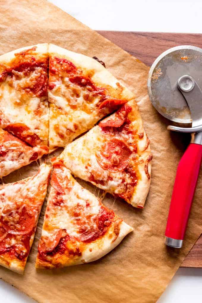 cold meal ideas: homemade pepperoni pizza.