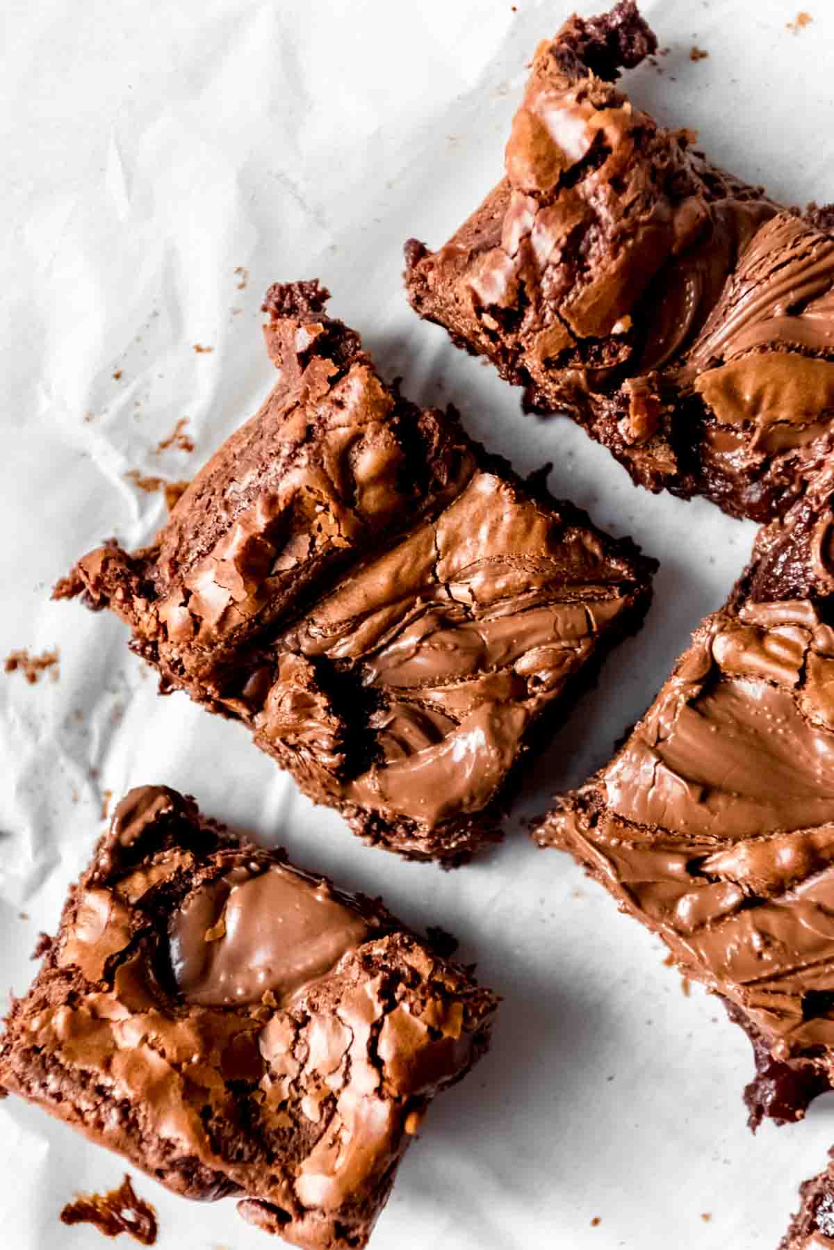 An image of easy brownies made with chocolate hazelnut spread.