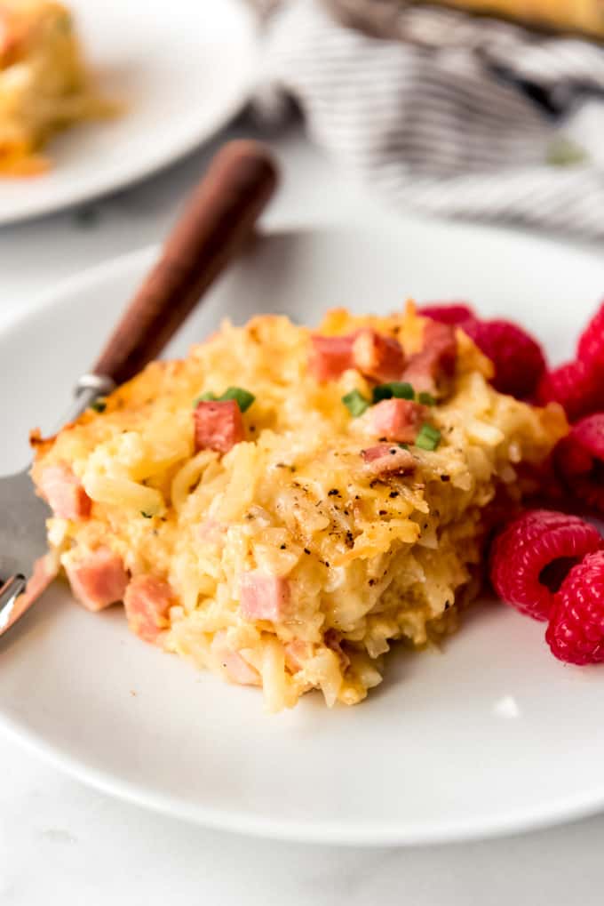 A close image of breakfast casserole with ham.