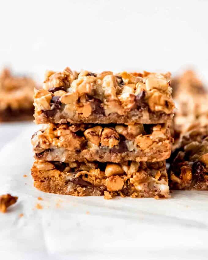 7 layer bars stacked on top of each other.