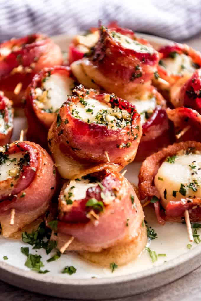 baked scallops wrapped in bacon 