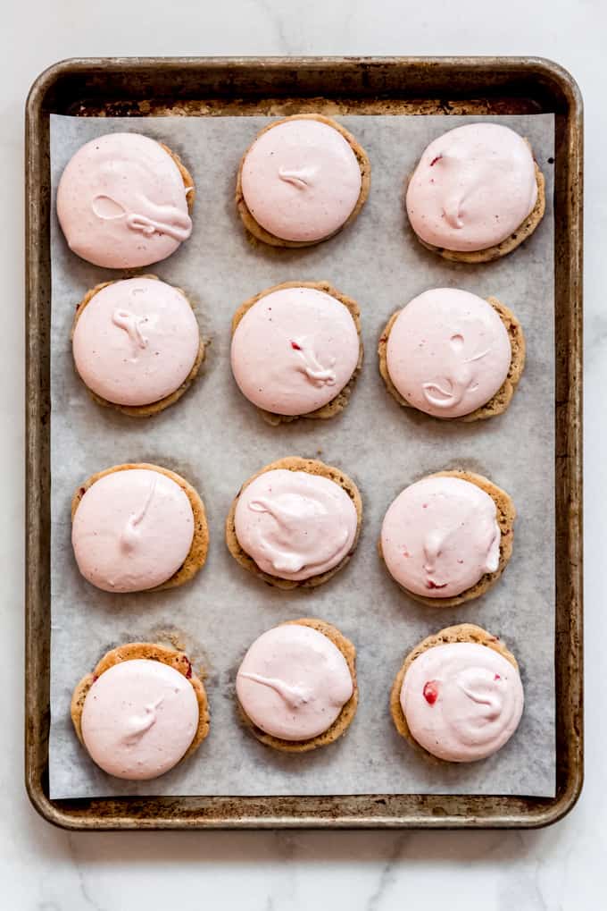 strawberry marshmallow filling on whoopie pie shells