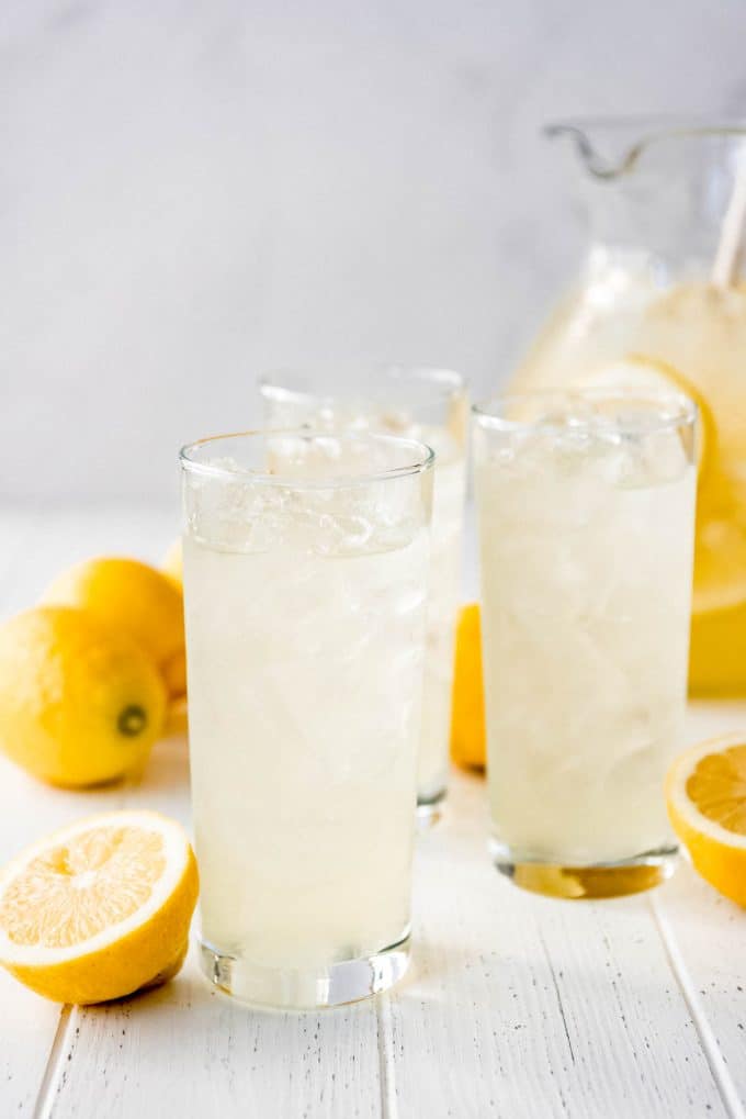 Fresh Squeezed Lemonade Recipe - House of Nash Eats