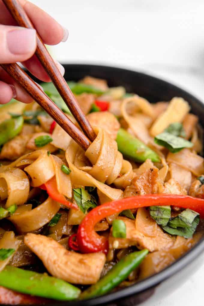Easy Thai Drunken Noodles House of Nash Eats
