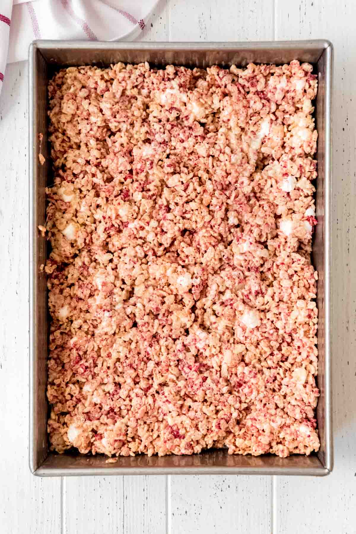 a 9x13 pan of strawberry rice krispies treats