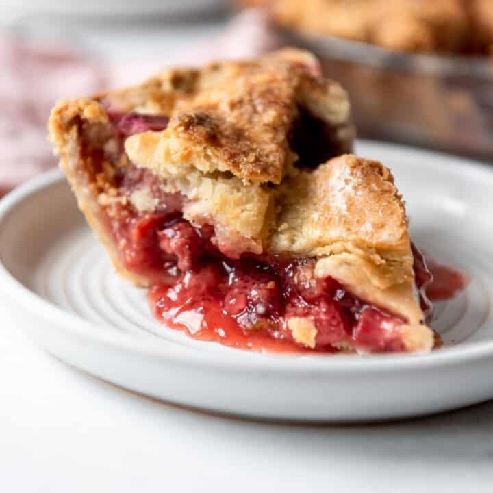 AwardWinning Strawberry Rhubarb Pie House of Nash Eats