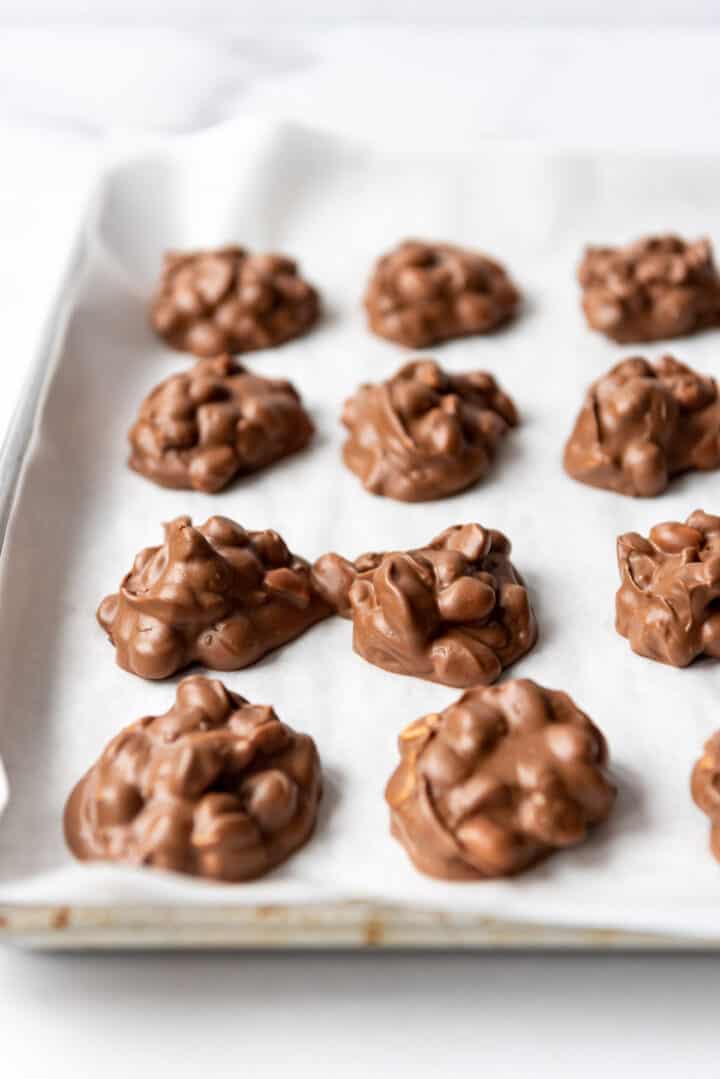 Easy Crockpot Candy Peanut Clusters - House of Nash Eats