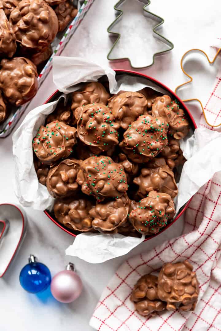 Easy Crockpot Candy Peanut Clusters House Of Nash Eats