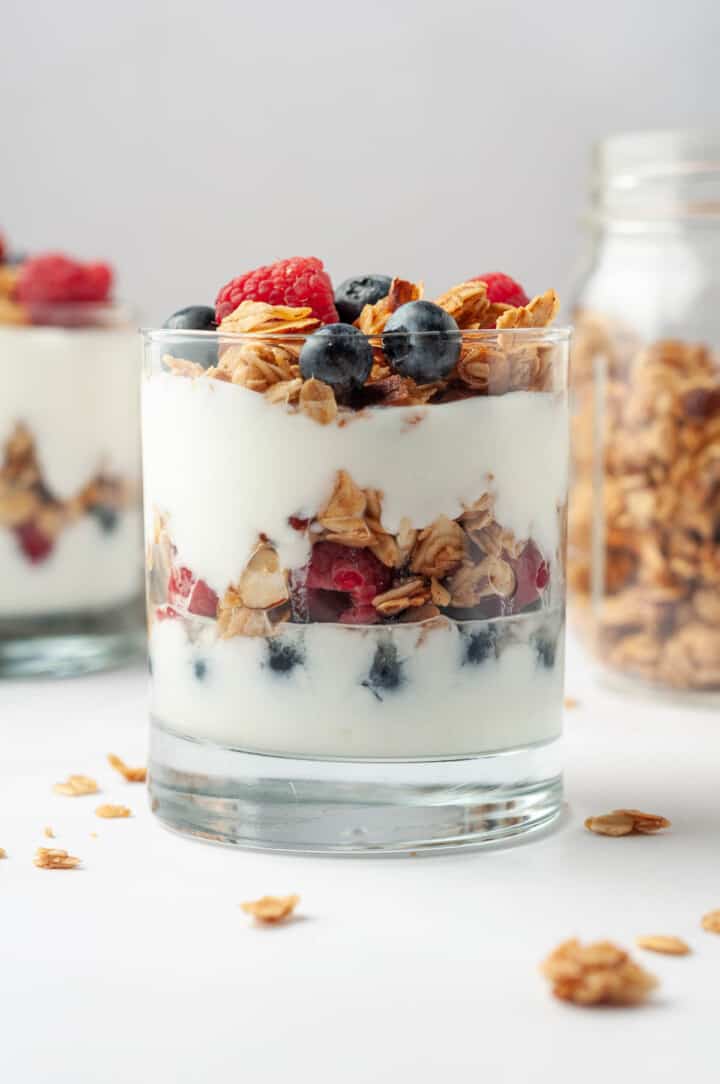 Easy Homemade Granola Recipe - House Of Nash Eats