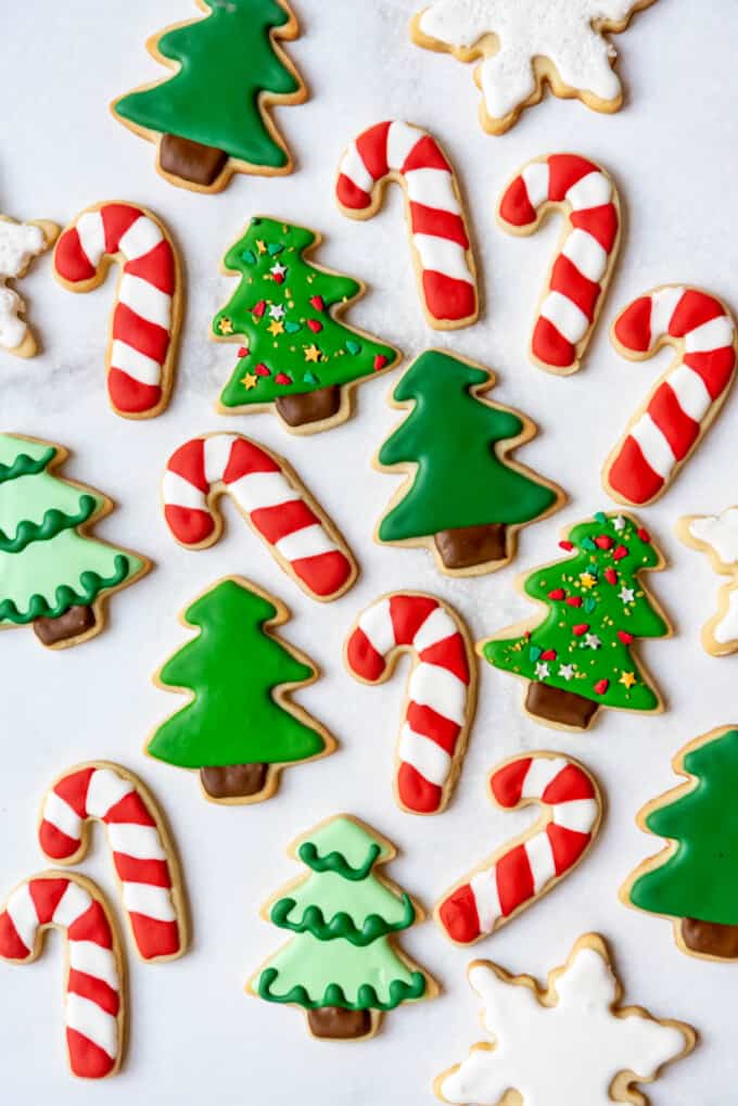 Easy Royal Icing Recipe for Sugar Cookies - House of Nash Eats