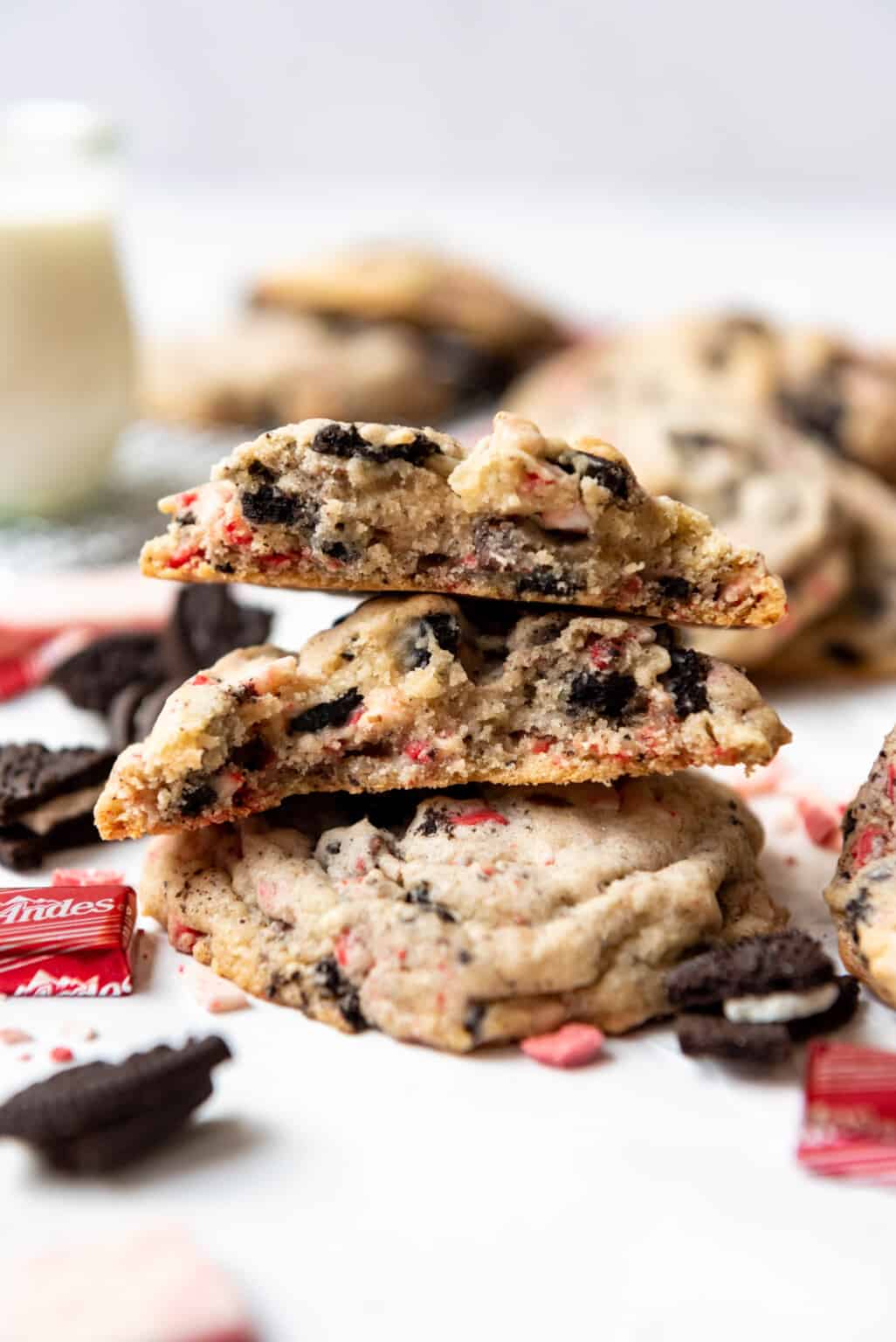 Easy Peppermint Oreo Cookies - House of Nash Eats