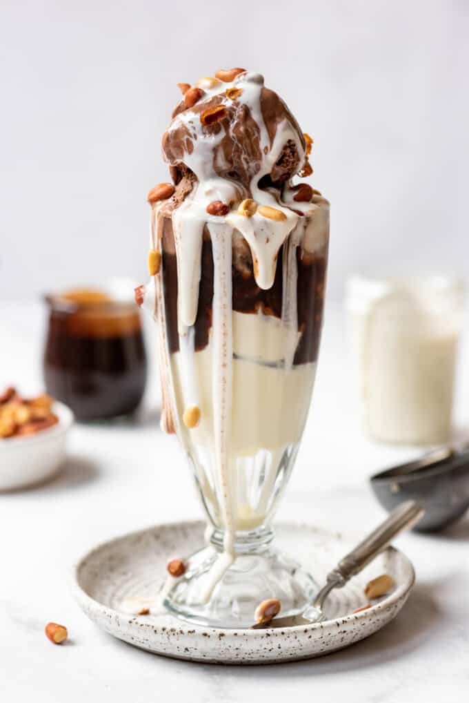 classic-tin-roof-sundae-recipe-house-of-nash-eats