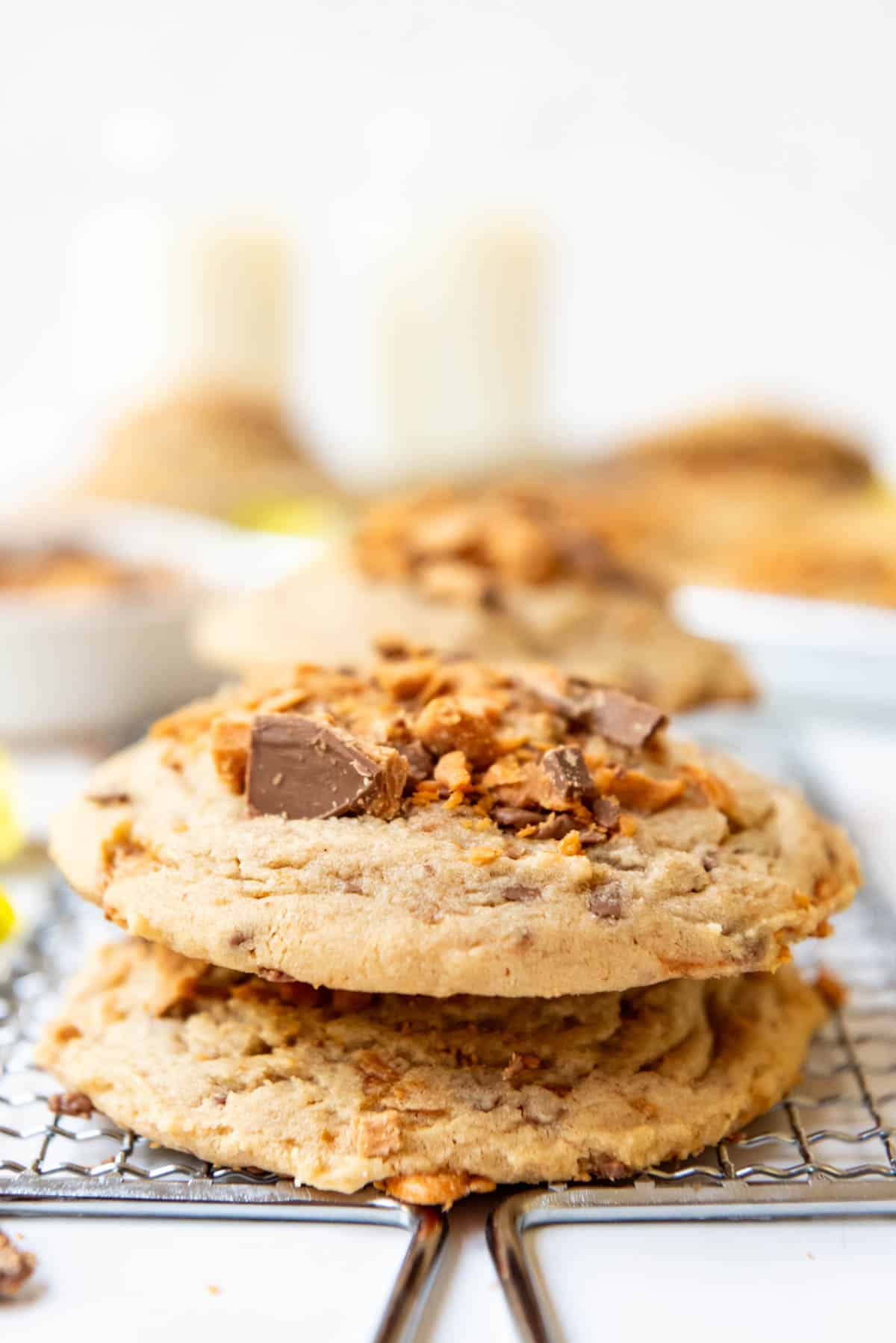 Stacked butterfingers cookies.