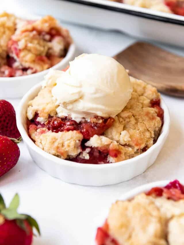 Strawberry Rhubarb Cobbler Recipe - House of Nash Eats