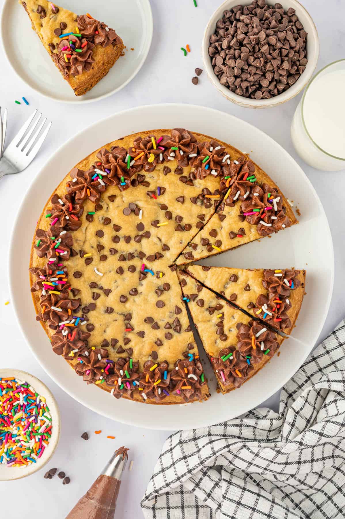 Chocolate Chip Cookie Cake Recipe ⋆ Real Housemoms