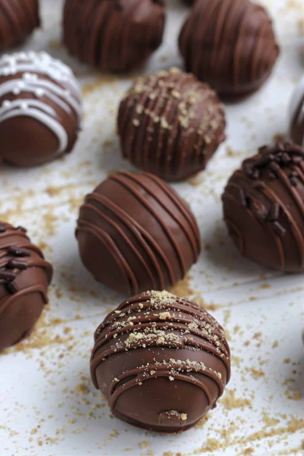 Easy Chocolate Cheesecake Truffles House of Nash Eats