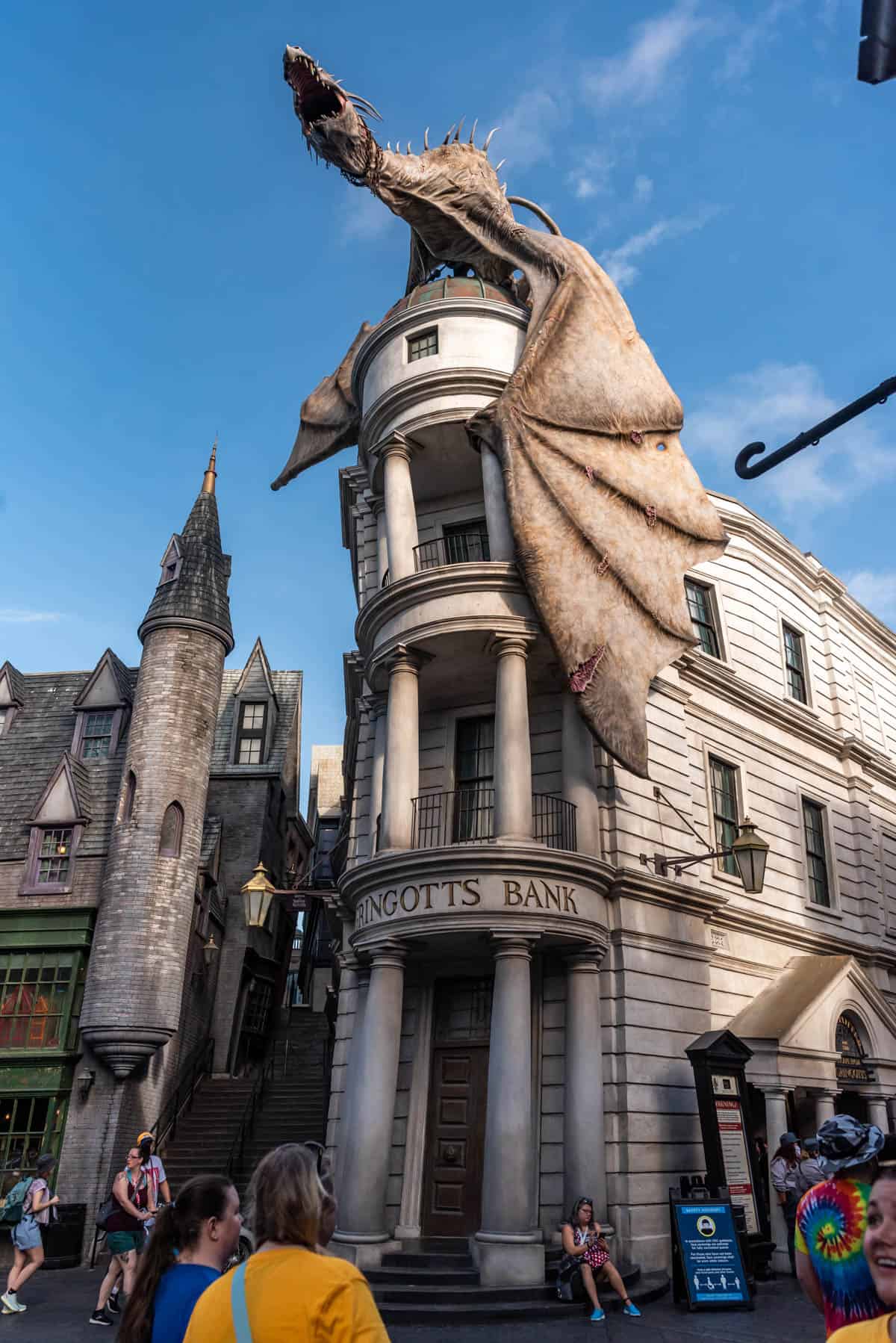 An image of the dragon on Gringott's bank.