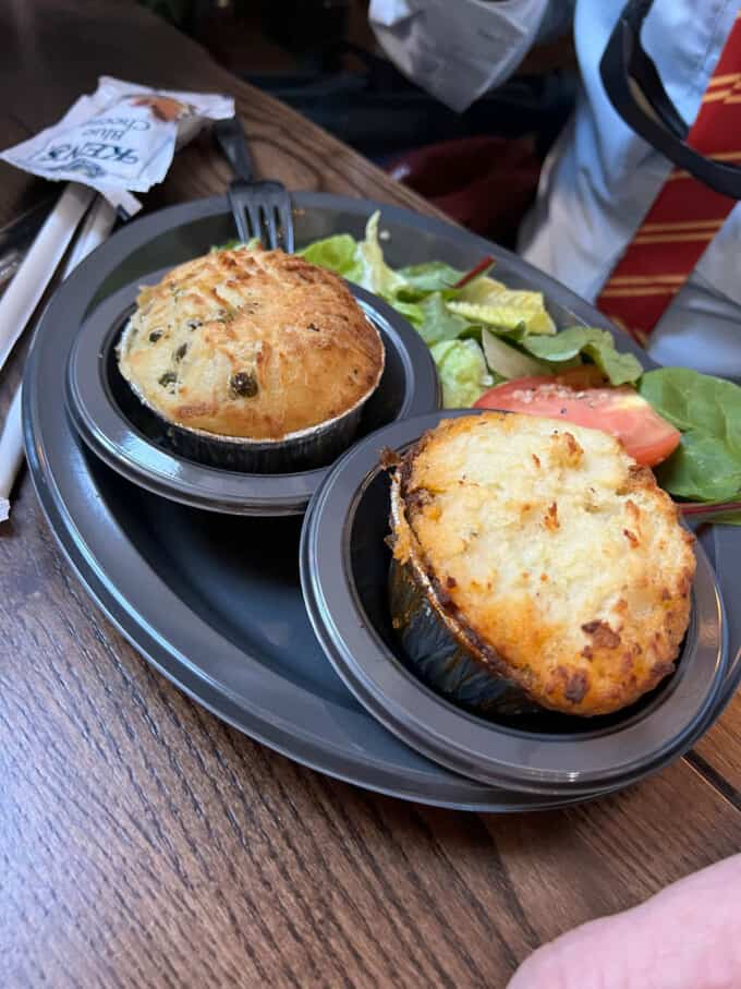 An image of fish pie at the Leaky Cauldron in the Wizarding World of Harry Potter.