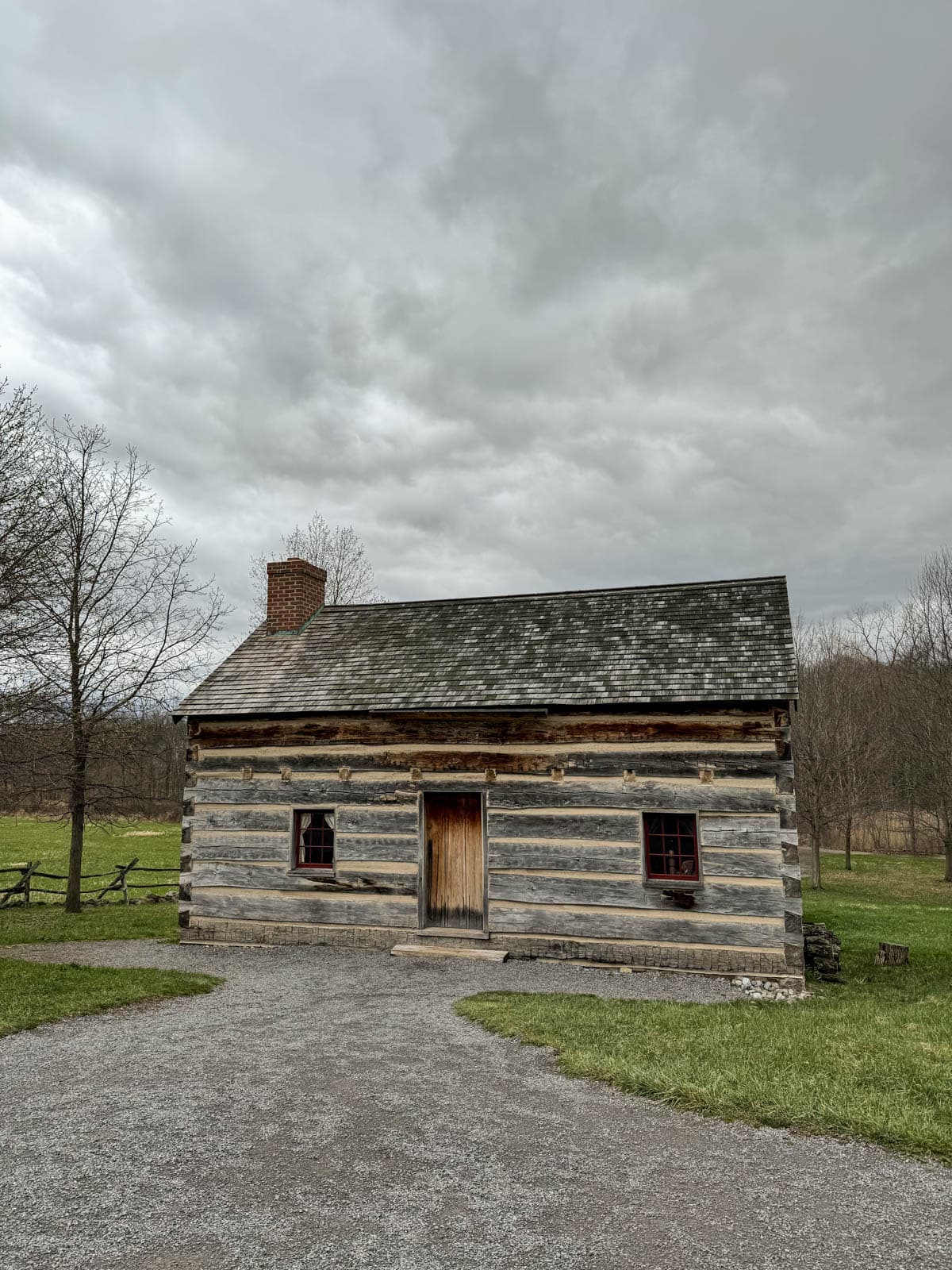 An image of the Joseph Smith log home in Palmyra, New York.
