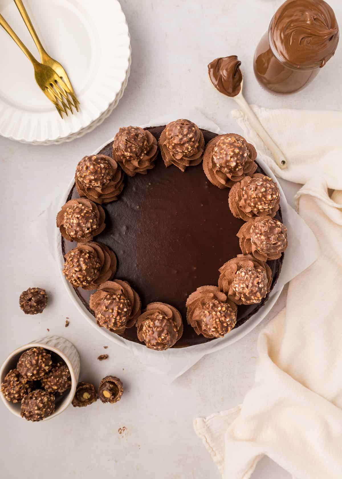 An overhead image of a finished Nutella cheesecake.