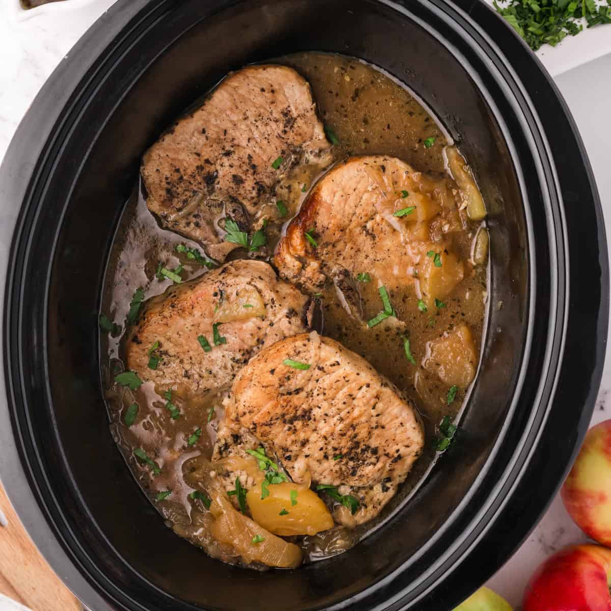 Slow Cooker Apple Pork Chops