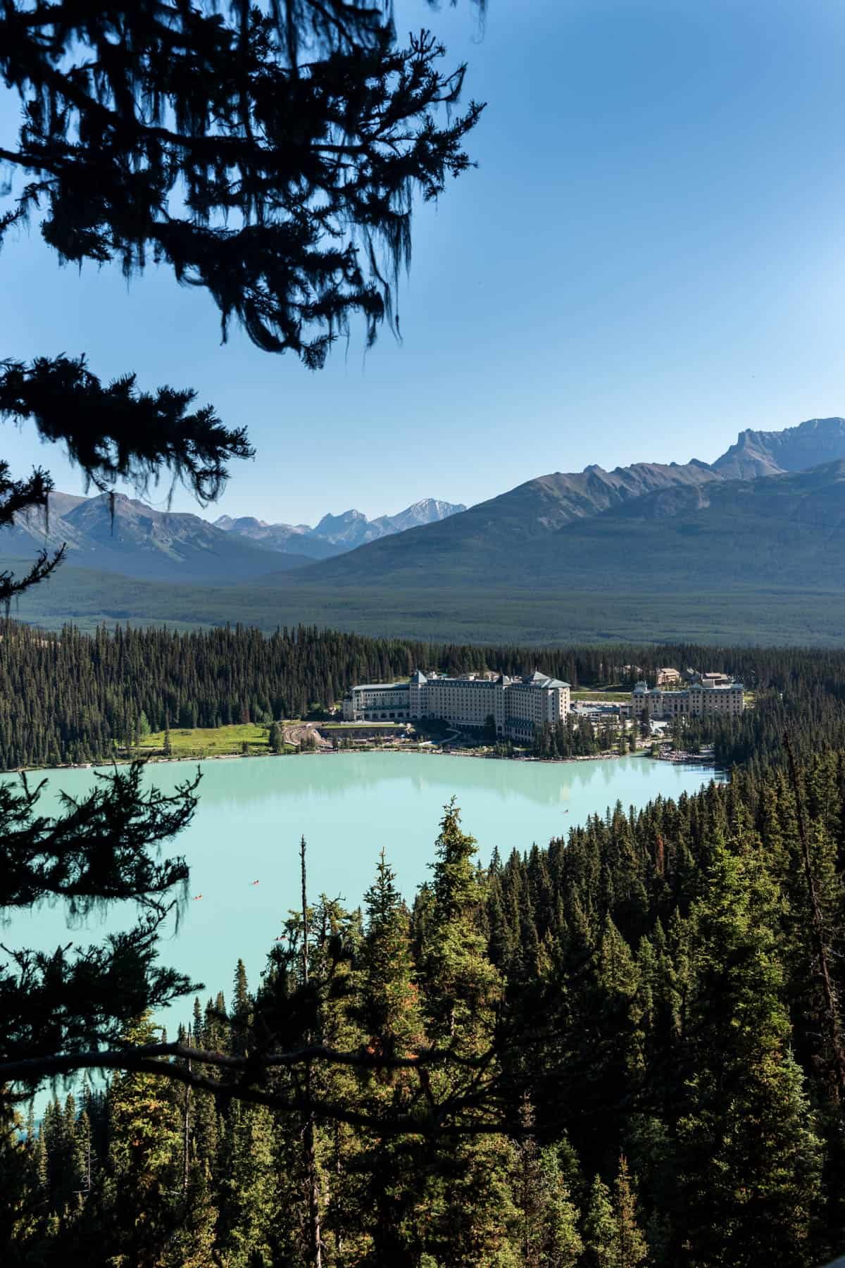 An image of the Fairmont Chateau at Lake Louise in Banff National Park.