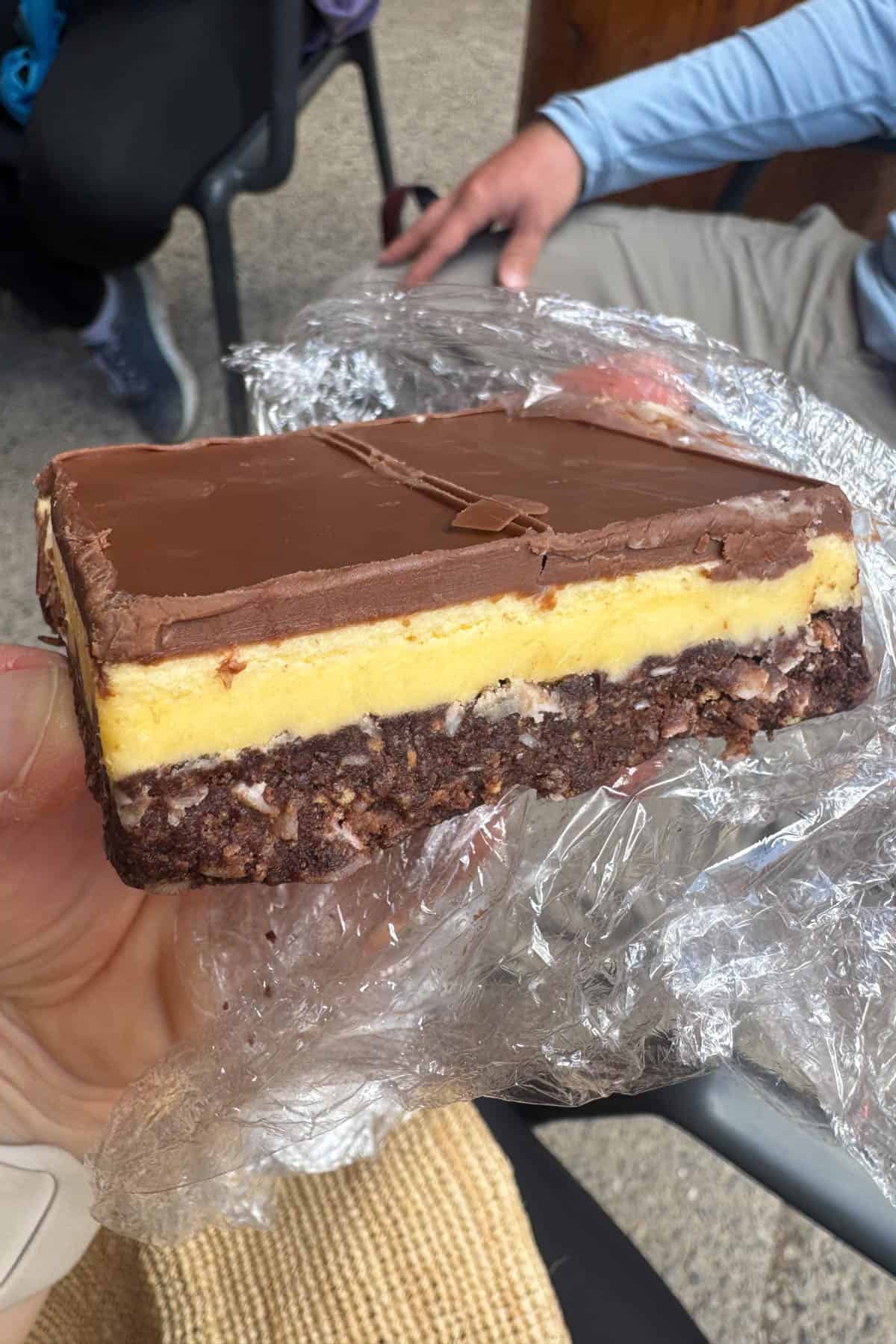 An image of a nanaimo bar.