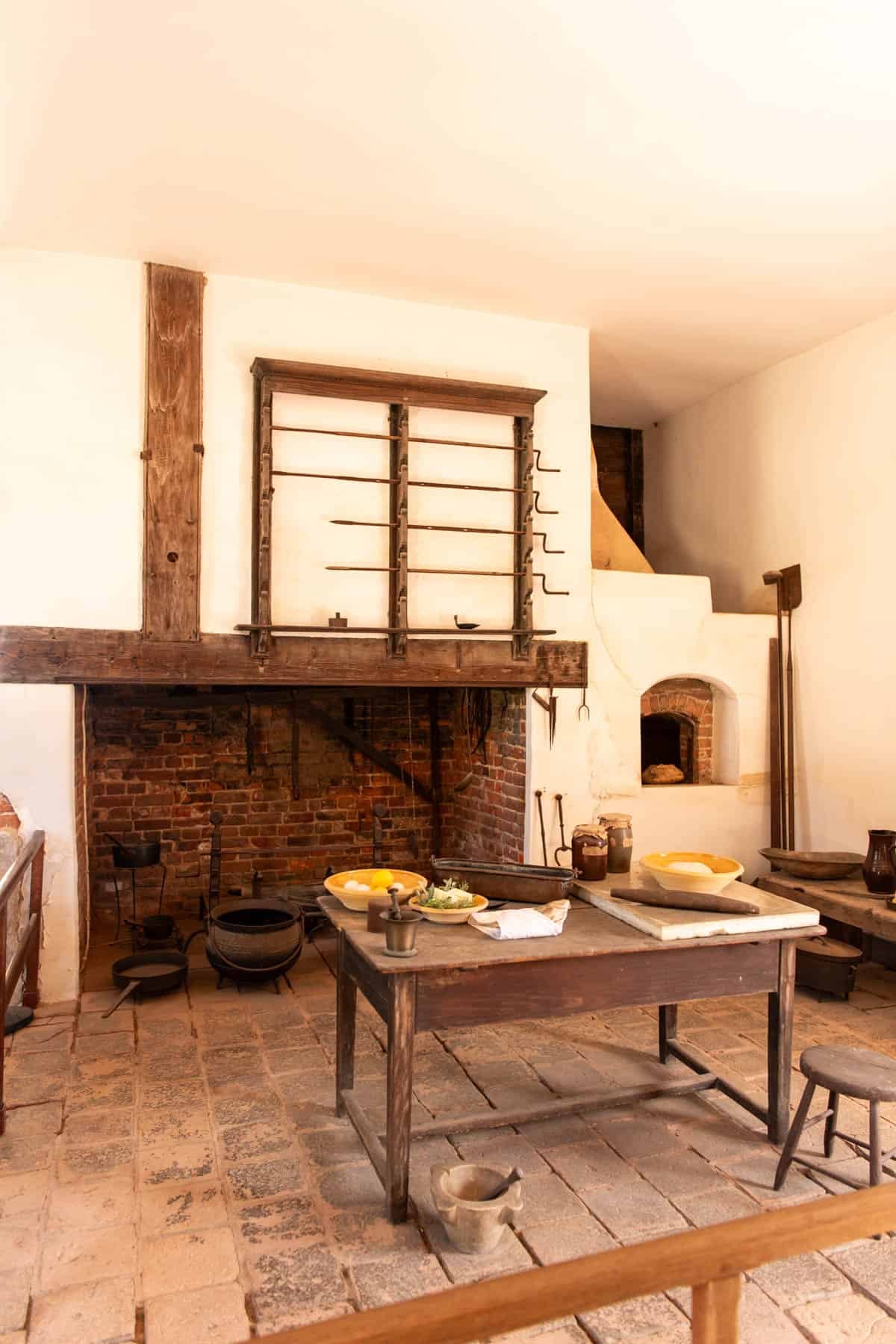 The kitchen at Mount Vernon.