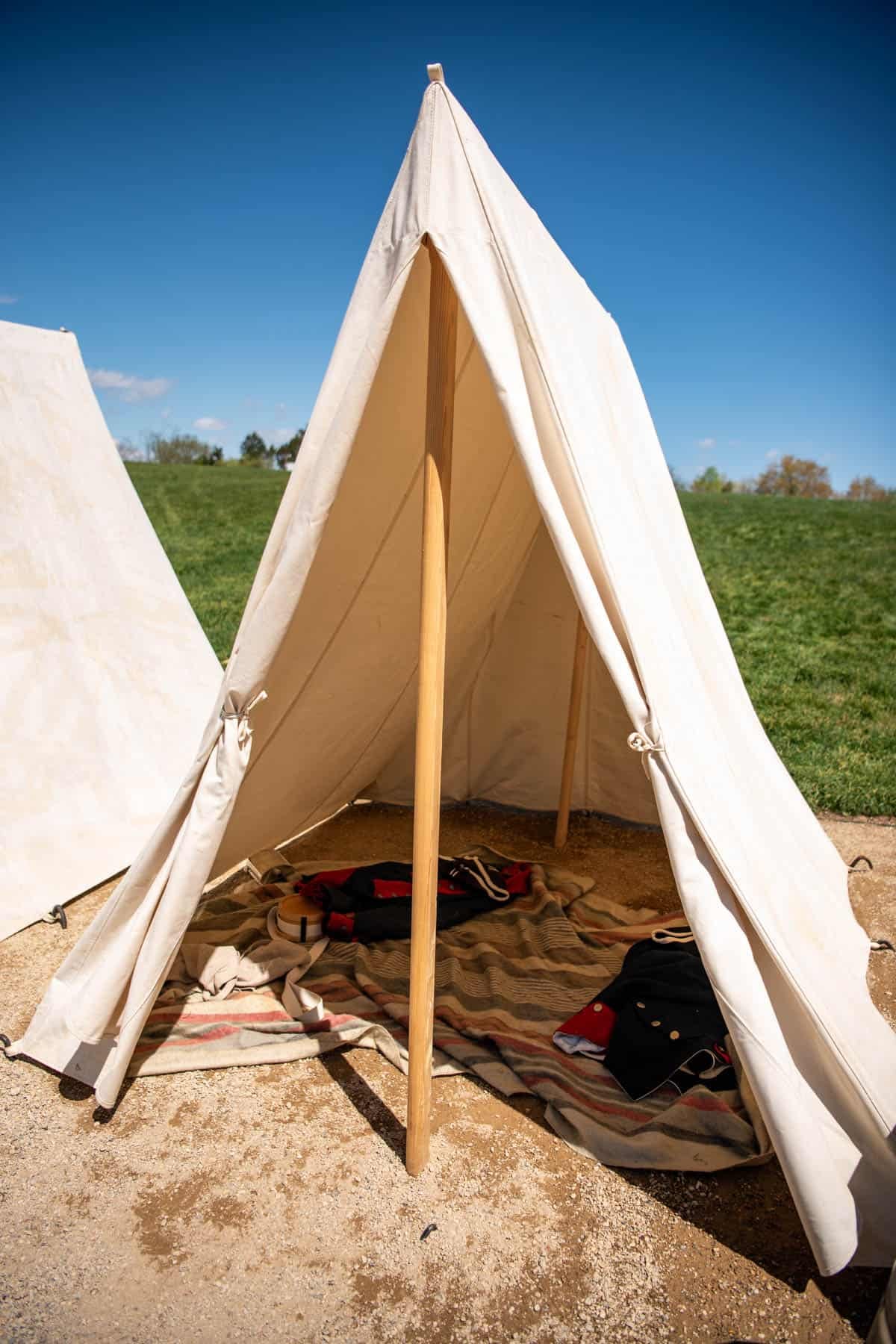 An image of a soldier's tent from the Revolutionary War.