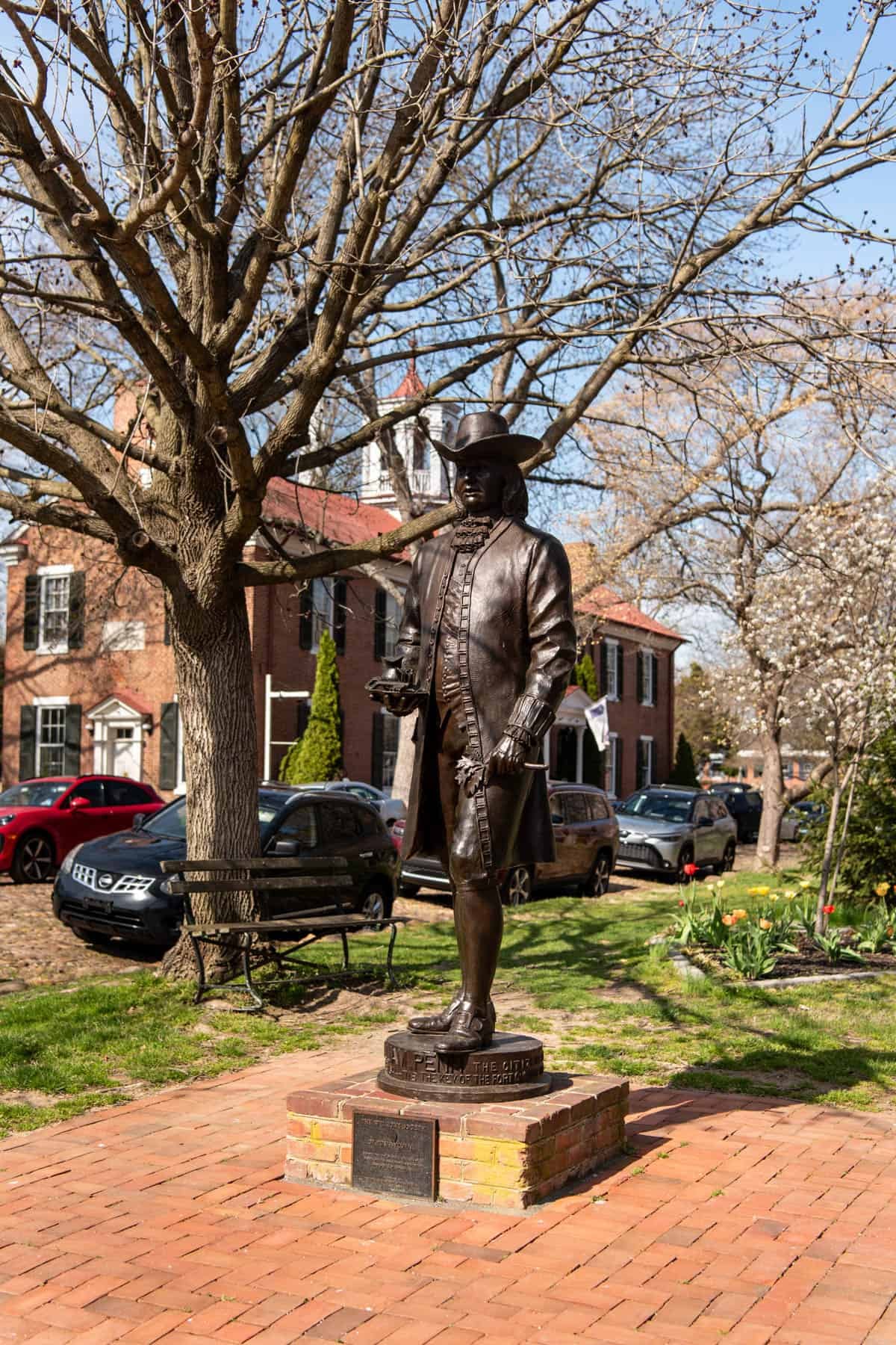 A statue of William Penn in New Castle, Delaware.