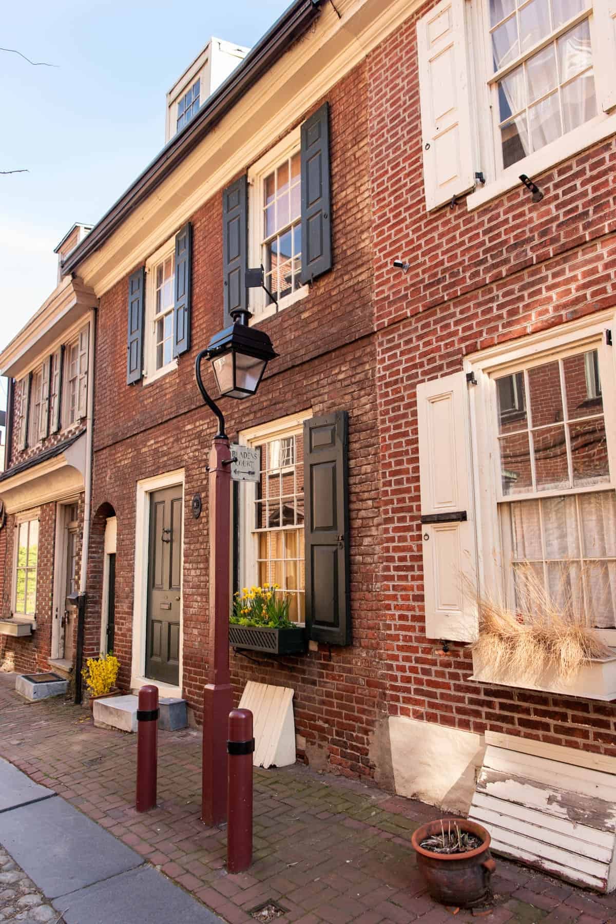 An image of homes on Elfreth's Alley in Philadelphia.